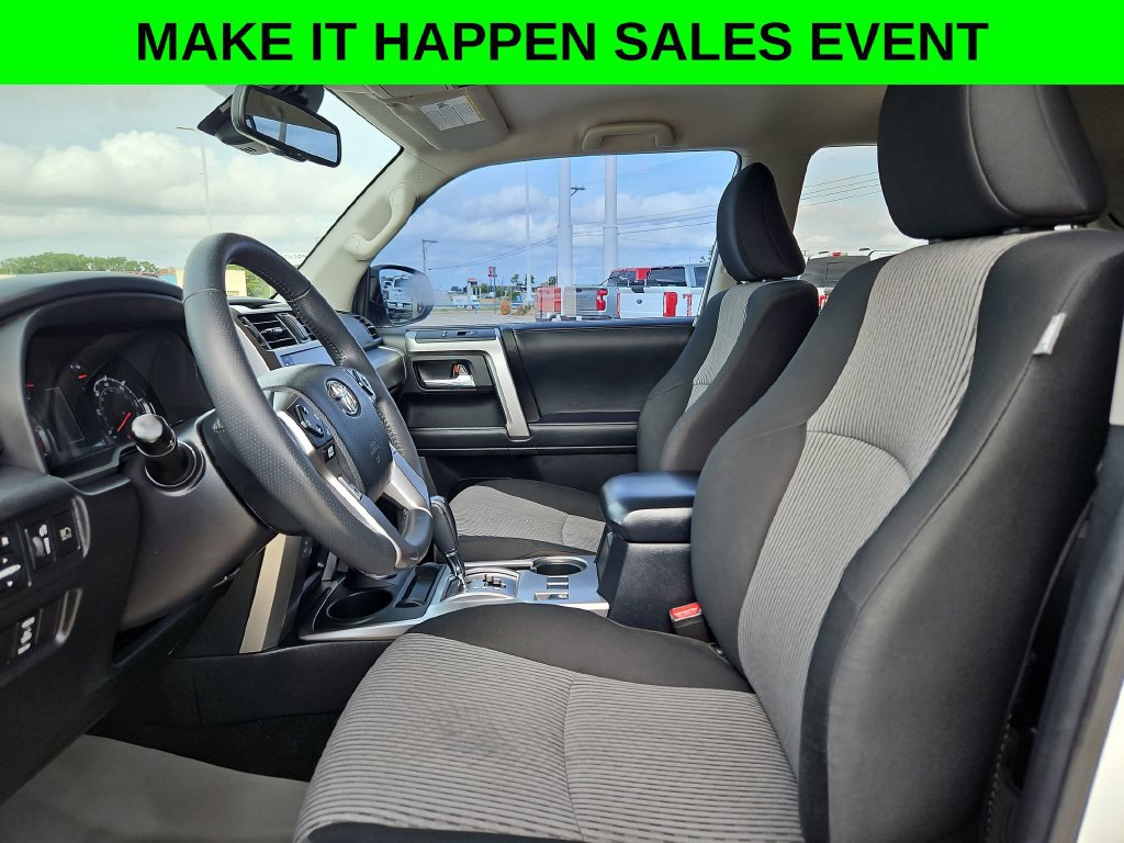 Used 2021 Toyota 4Runner SR5 AWD/4WD image 9