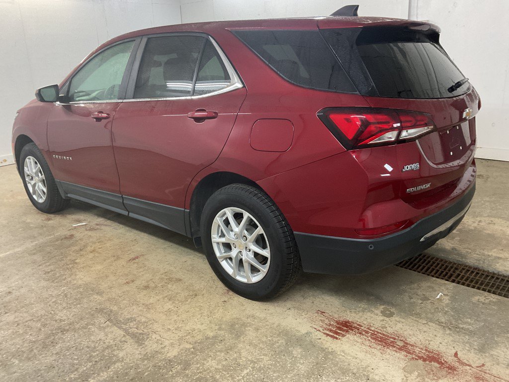Used 2024 Chevrolet Equinox LT AWD/4WD image 4