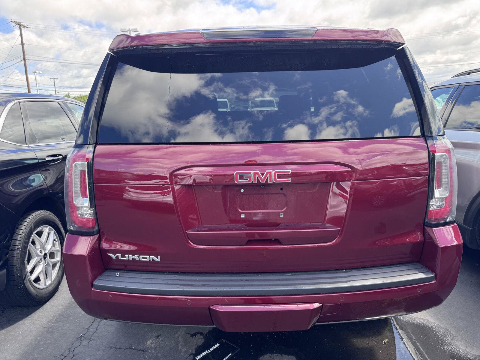 Used 2020 GMC Yukon SLE AWD/4WD image 5