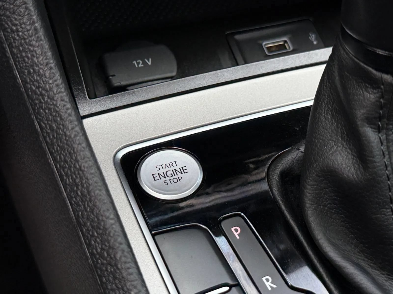 Used 2022 Volkswagen Passat 2.0T R-Line FWD image 33