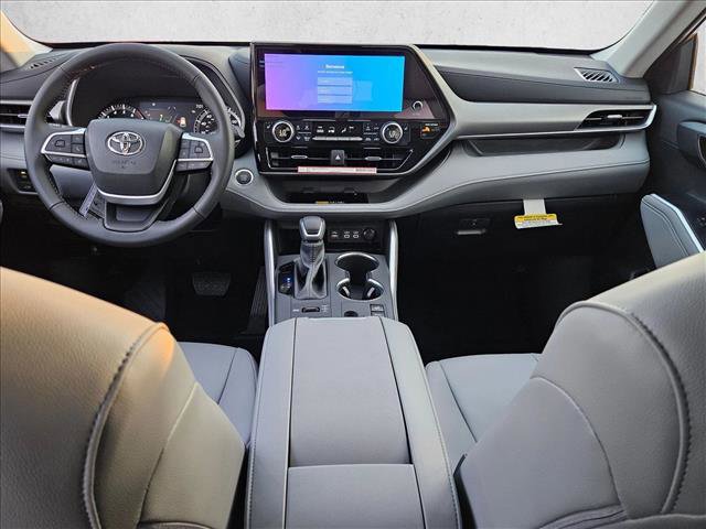 New 2026 Toyota Highlander XLE AWD/4WD image 14