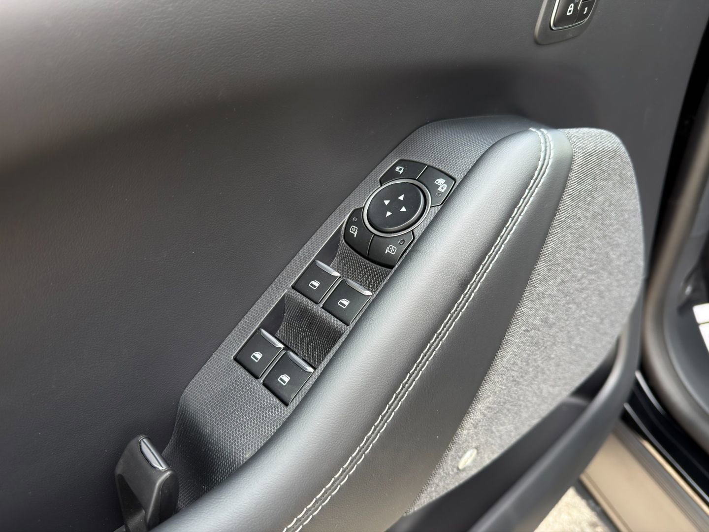 New 2026 Ford Mustang Mach-E Premium image 18