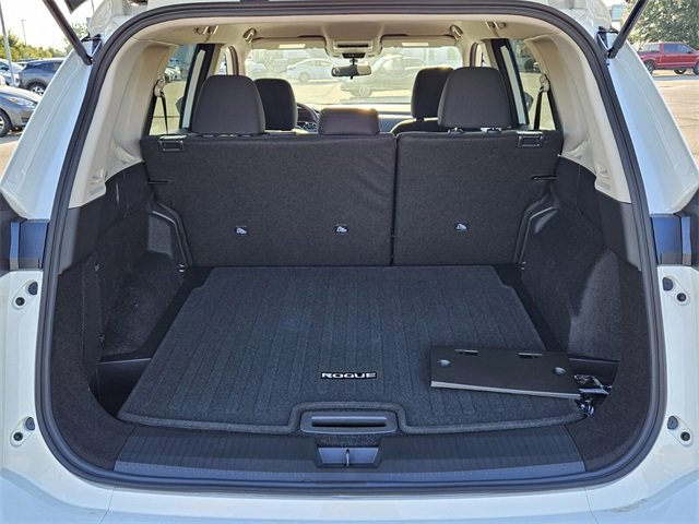 New 2026 Nissan Rogue S image 11