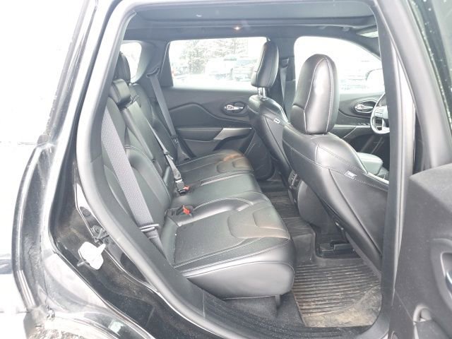 Used 2021 Jeep Cherokee Latitude Lux 80th Anniv w/ Quick Order Package 26U 80TH image 21