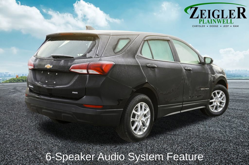 Used 2023 Chevrolet Equinox LS image 3