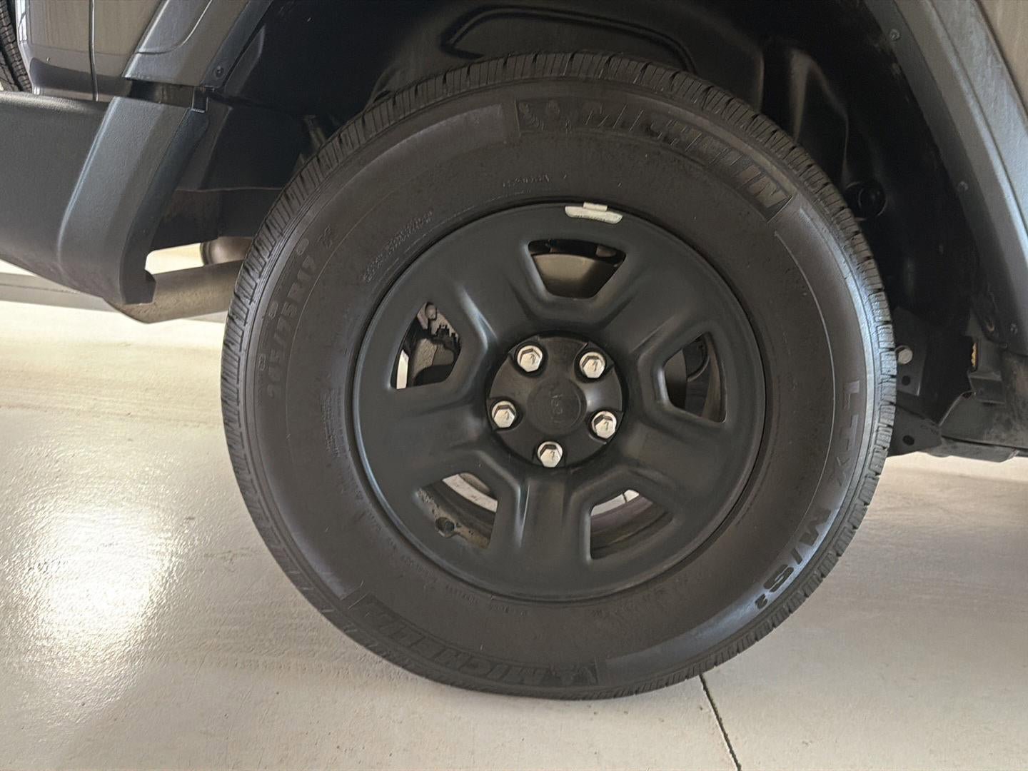 Used 2021 Jeep Wrangler Sport image 25