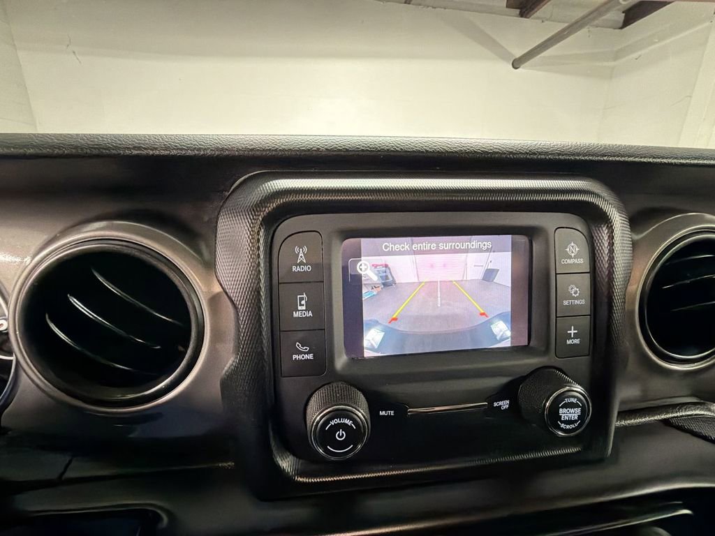 Used 2021 Jeep Gladiator Sport AWD/4WD image 14
