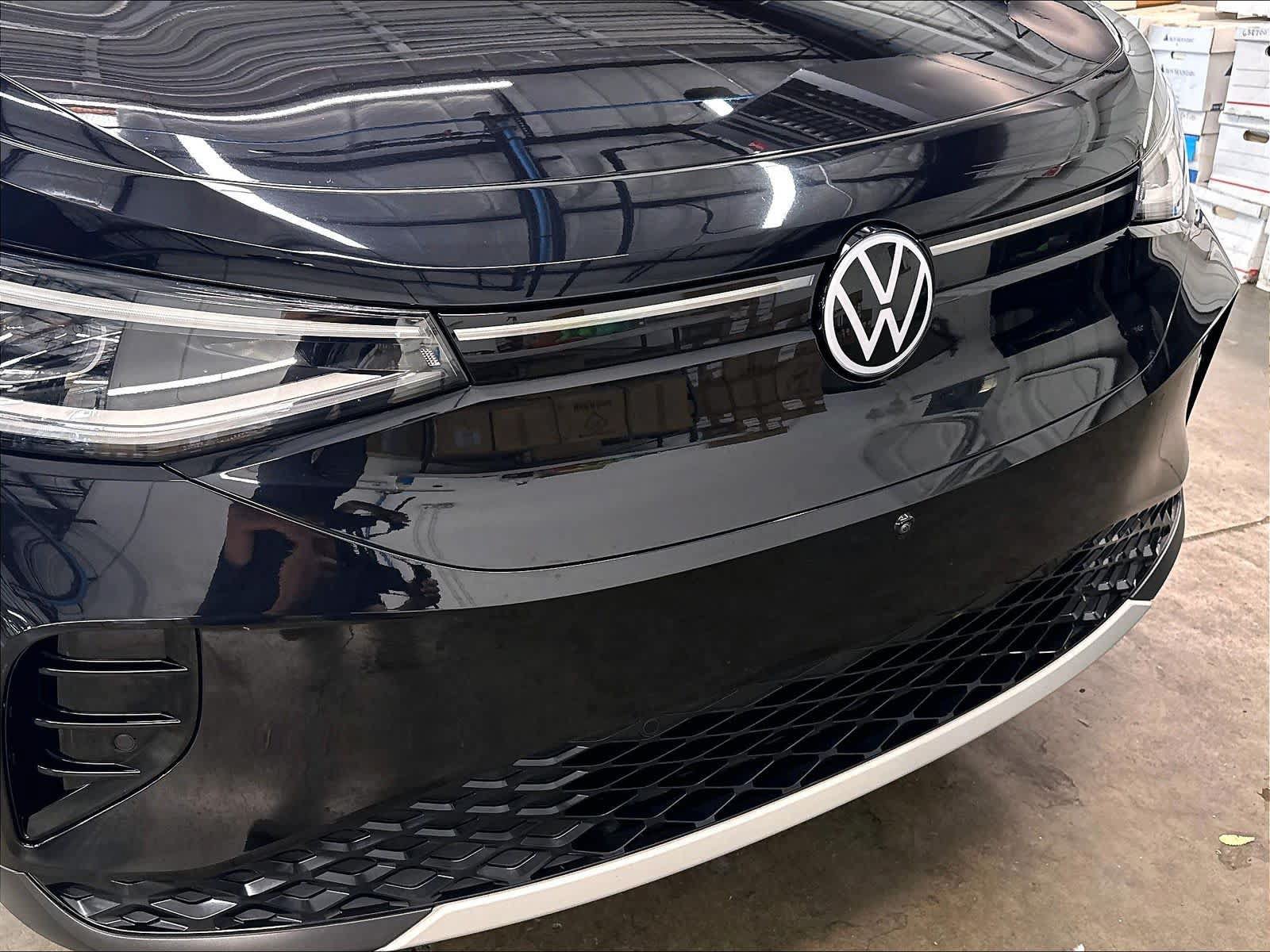 Used 2023 Volkswagen ID.4 Pro S Plus AWD/4WD image 35