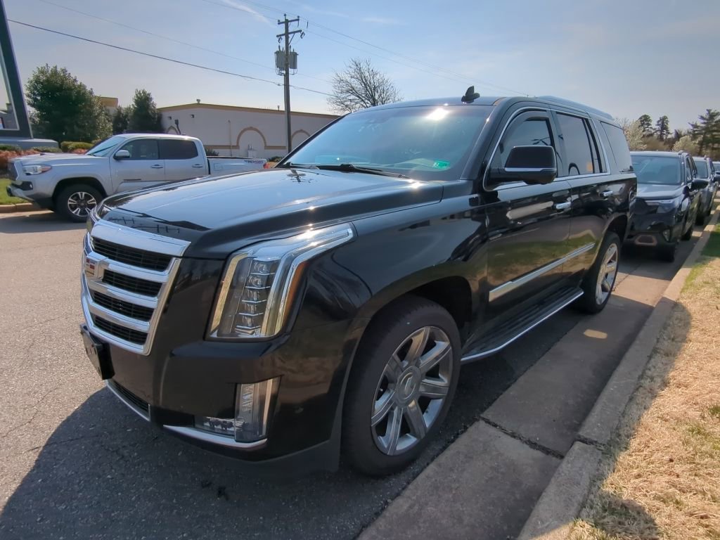 Used 2019 Cadillac Escalade Premium Luxury image 7