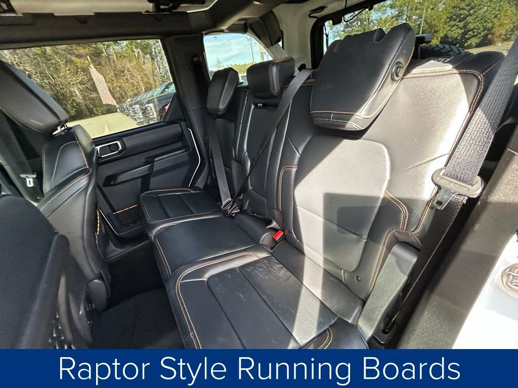 Used 2024 Ford Bronco Badlands image 17