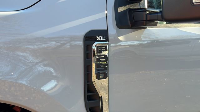 New 2026 Ford F250 XL w/ XL Off-Road Package image 11