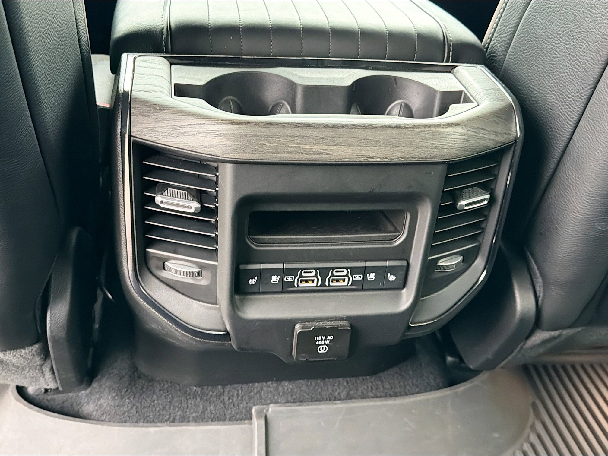 Used 2025 RAM 1500 Limited w/ Body Color Bumper Group image 19