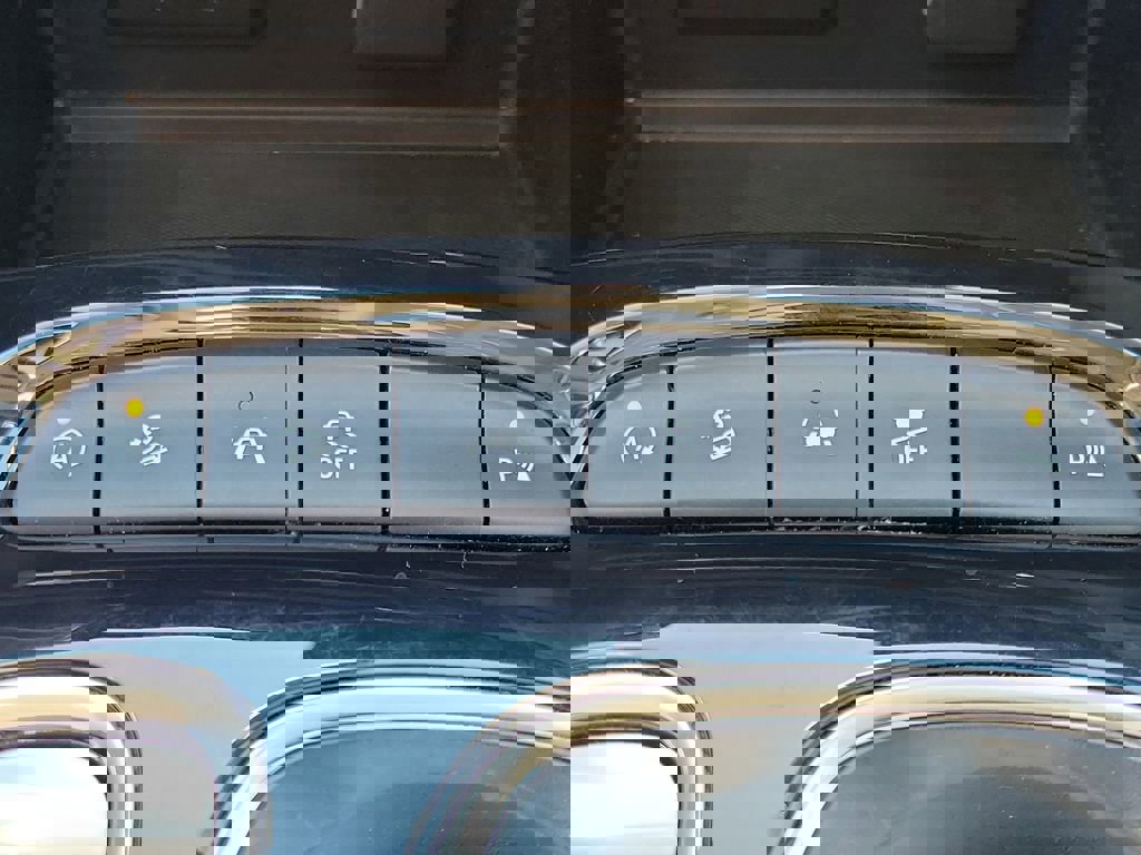 Used 2023 Buick Envision Preferred w/ Sport Touring Package image 31