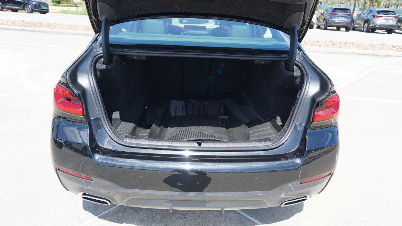 Used 2023 BMW 530i w/ M Sport Package RWD image 36