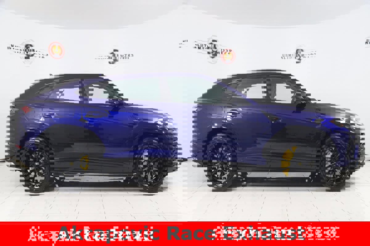 Used 2021 Lamborghini Urus image 2