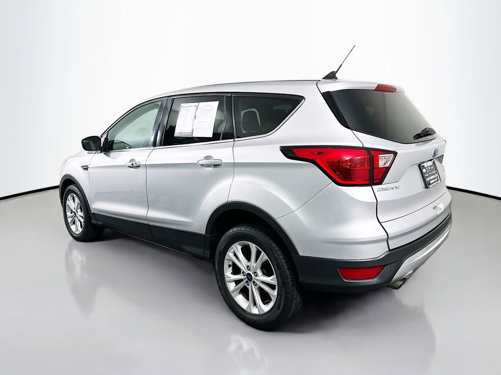 Used 2019 Ford Escape SE image 5