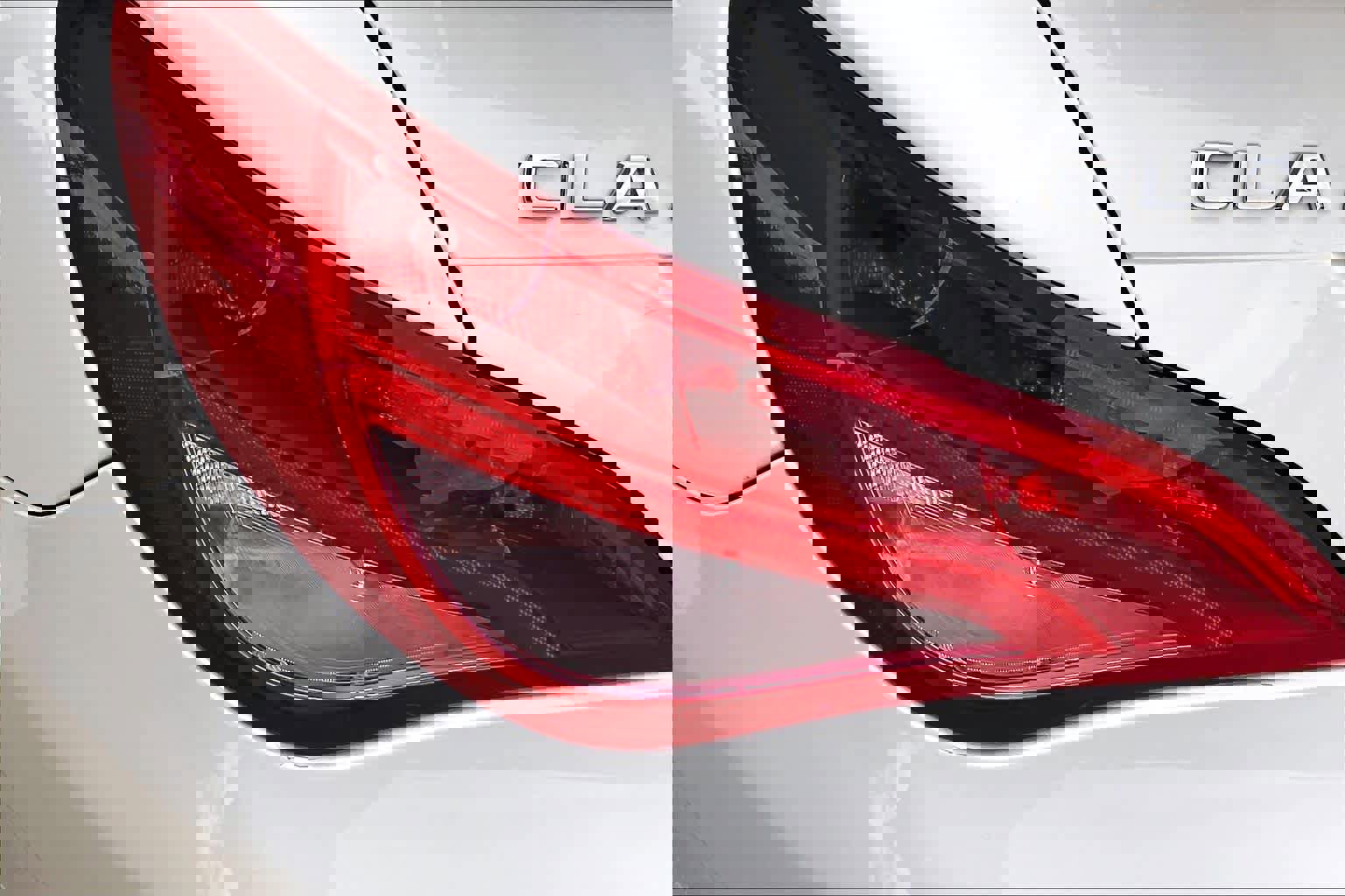 Used 2018 Mercedes-Benz CLA 250 CLA 250 image 23