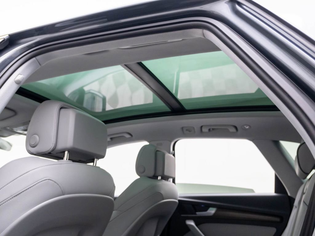 Used 2024 Audi Q5 e Premium Plus w/ Premium Plus Package image 20