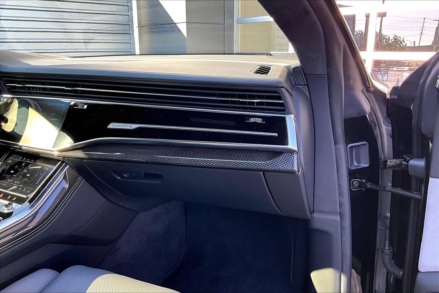 Used 2023 Audi SQ8 Premium Plus AWD/4WD image 15