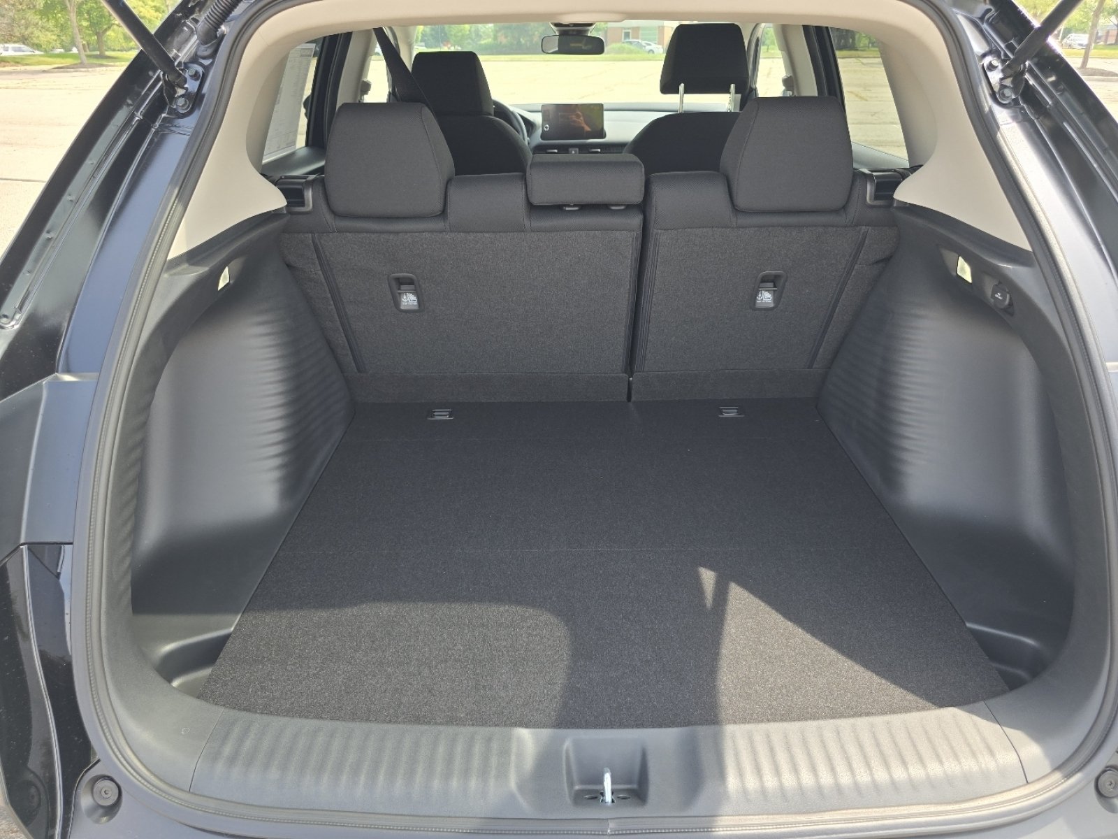 New 2027 Honda HR-V LX image 17