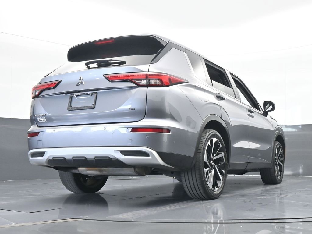 Used 2022 Mitsubishi Outlander SE image 62