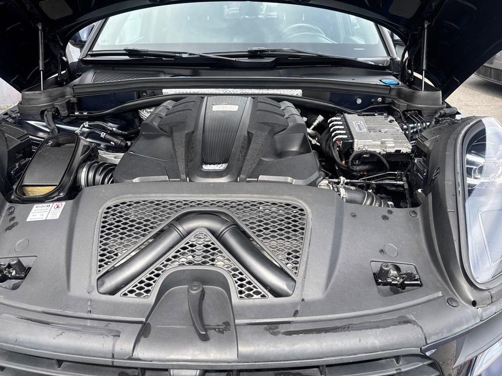 Used 2021 Porsche Macan S AWD/4WD image 35