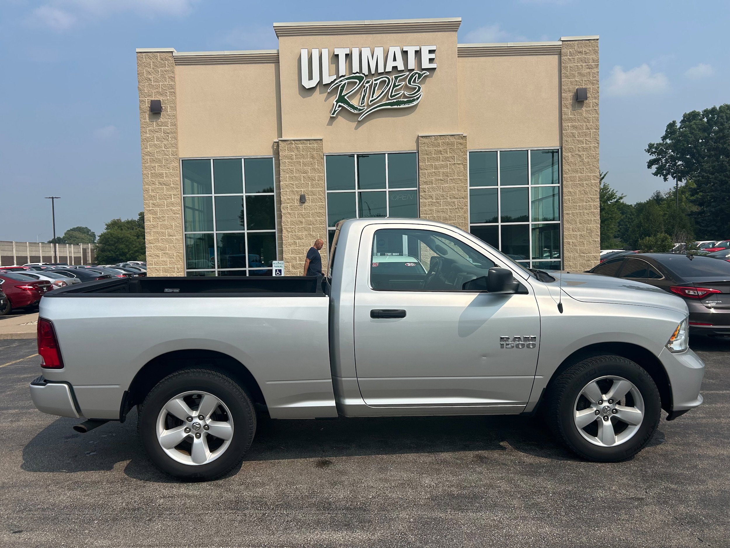 Used 2015 RAM 1500 Express image 1