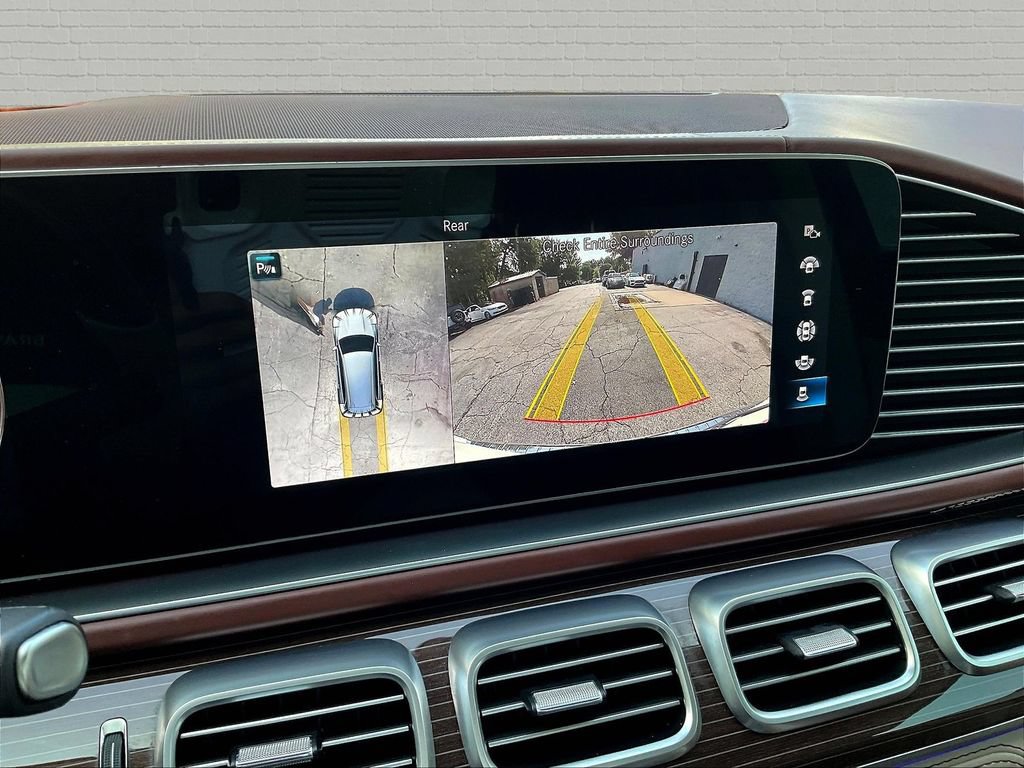 Used 2023 Mercedes-Benz Maybach GLS 600 4MATIC image 14