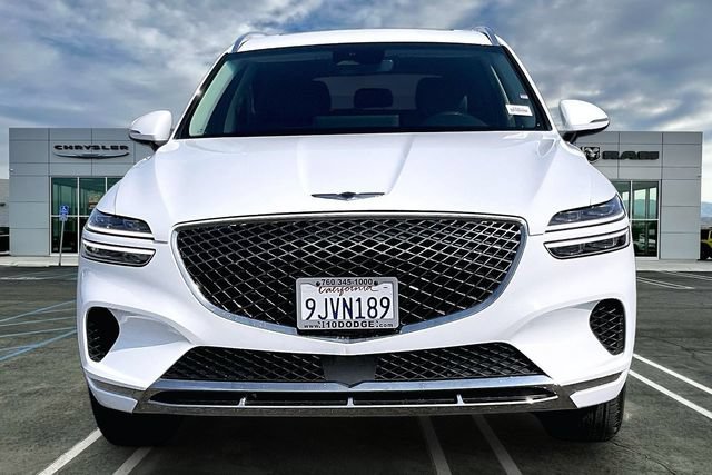 Used 2024 Genesis GV70 2.5T w/ Select Package AWD/4WD image 2