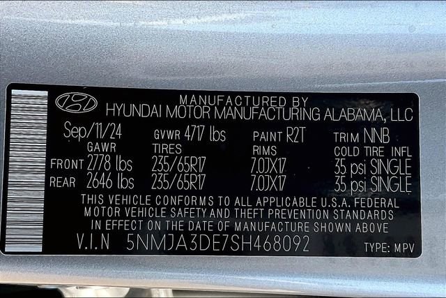 Used 2025 Hyundai Tucson SE image 13