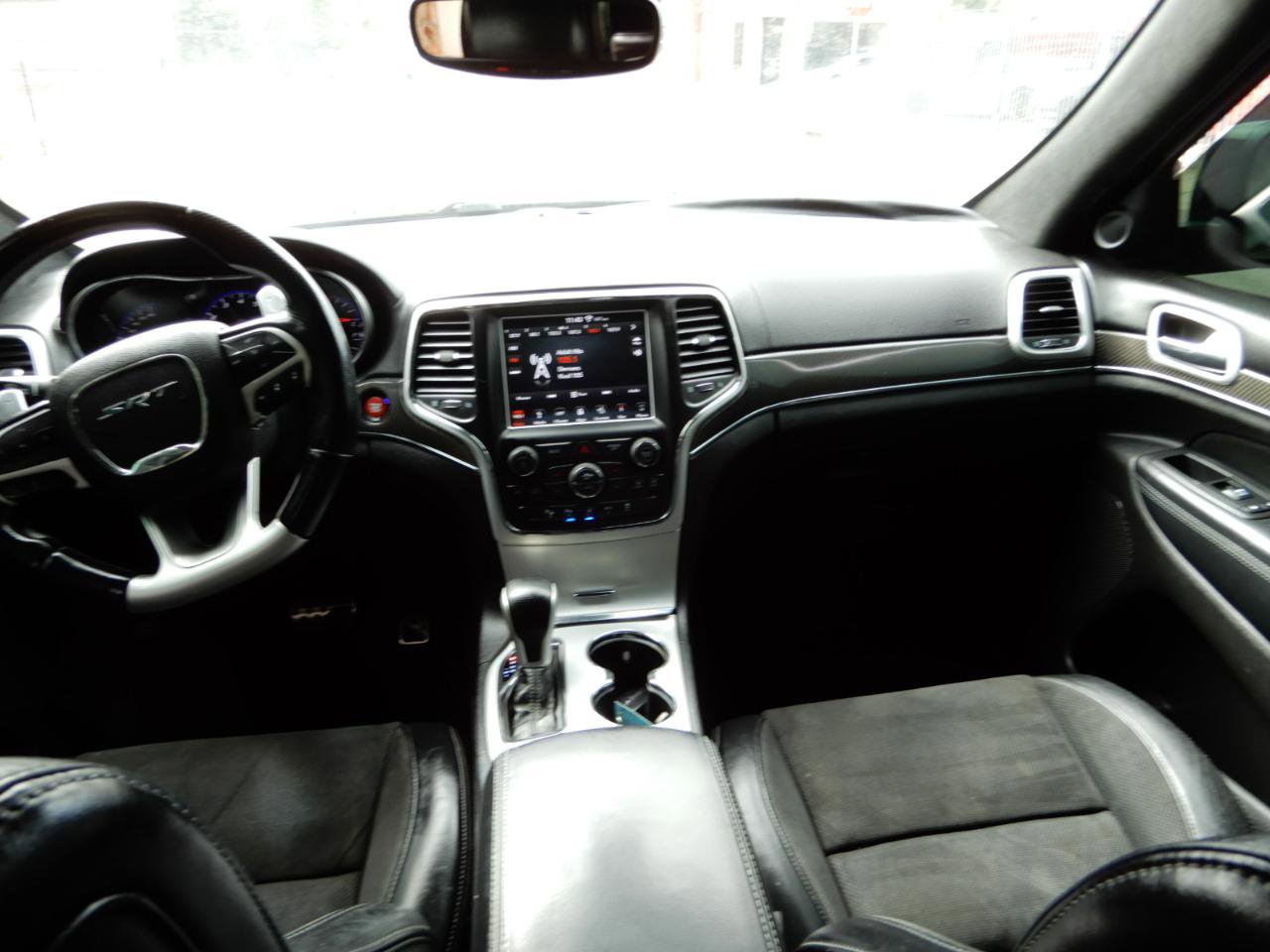 Used 2018 Jeep Grand Cherokee SRT image 18