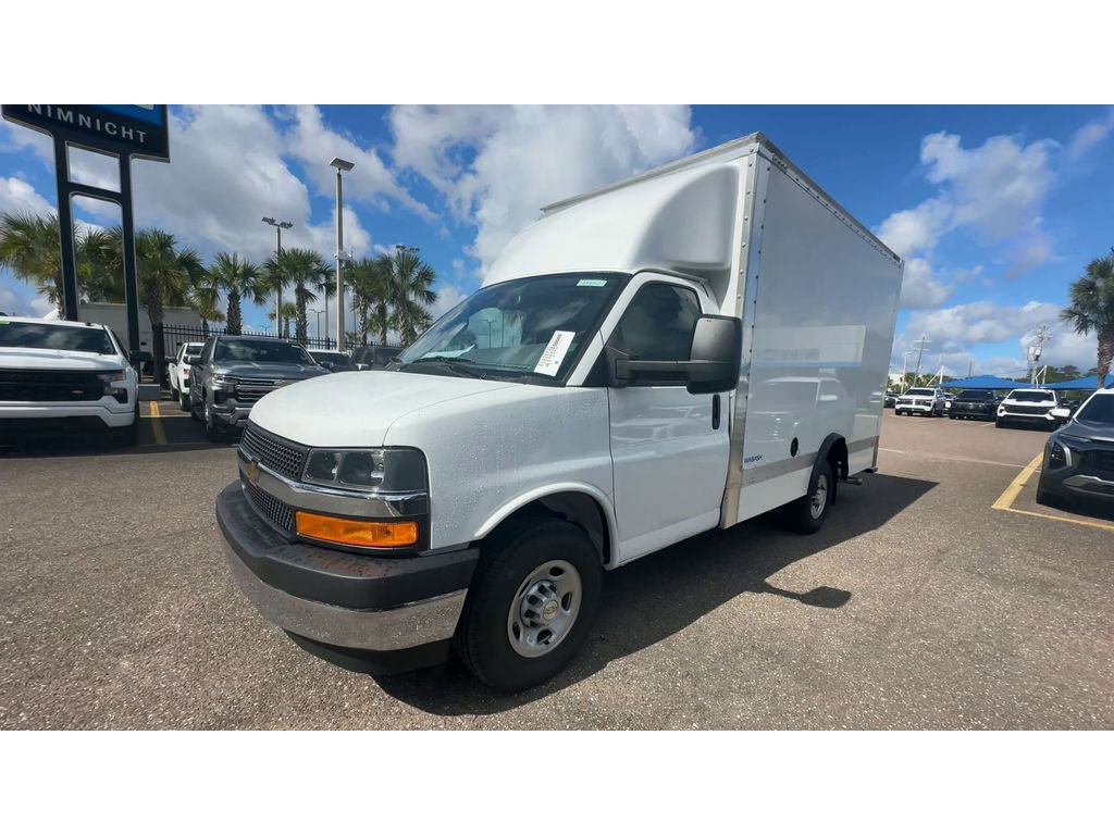 New 2025 Chevrolet Express 3500 w/ Power Convenience Package image 7