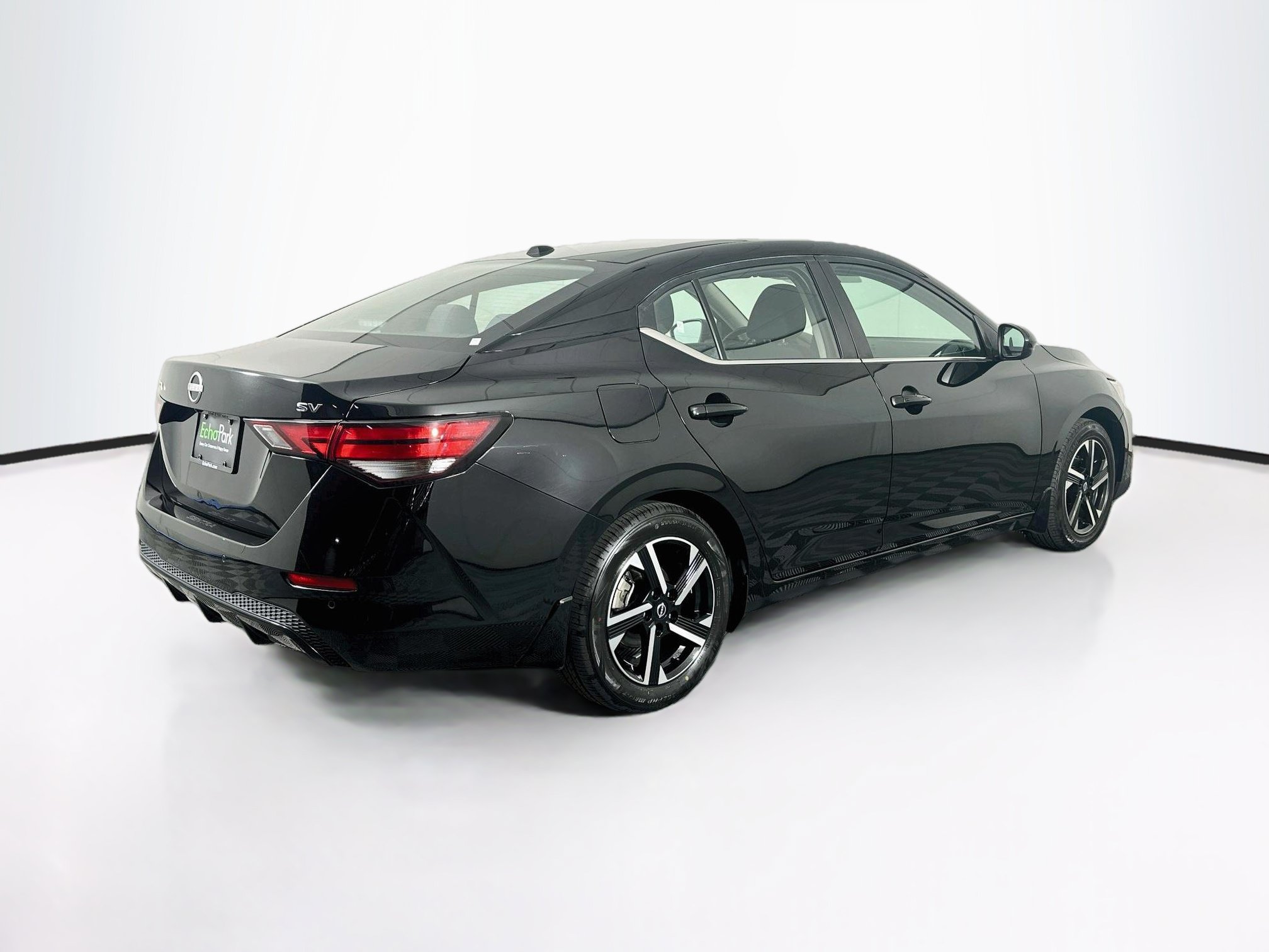 Used 2024 Nissan Sentra SV FWD image 9