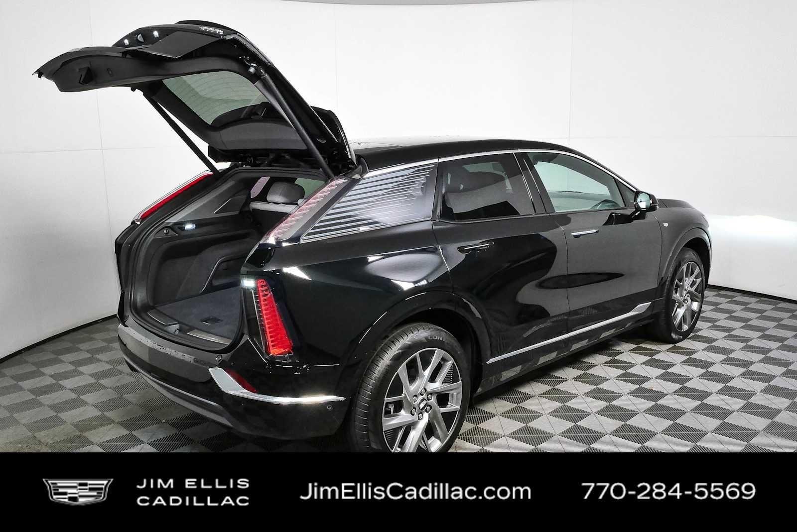 Used 2025 Cadillac Optiq Luxury 1 AWD/4WD image 26