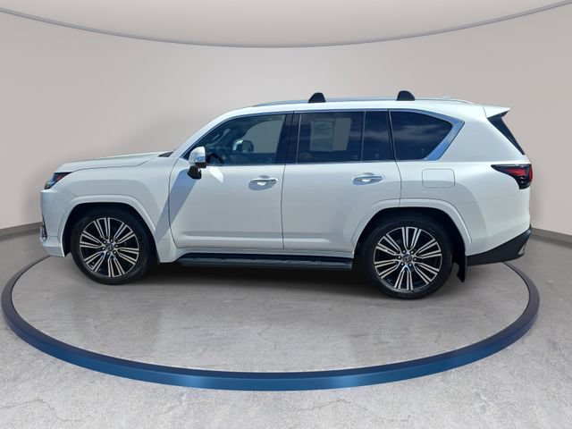 Used 2026 Lexus LX 600 4WD w/ Accessory Package (2T) image 9