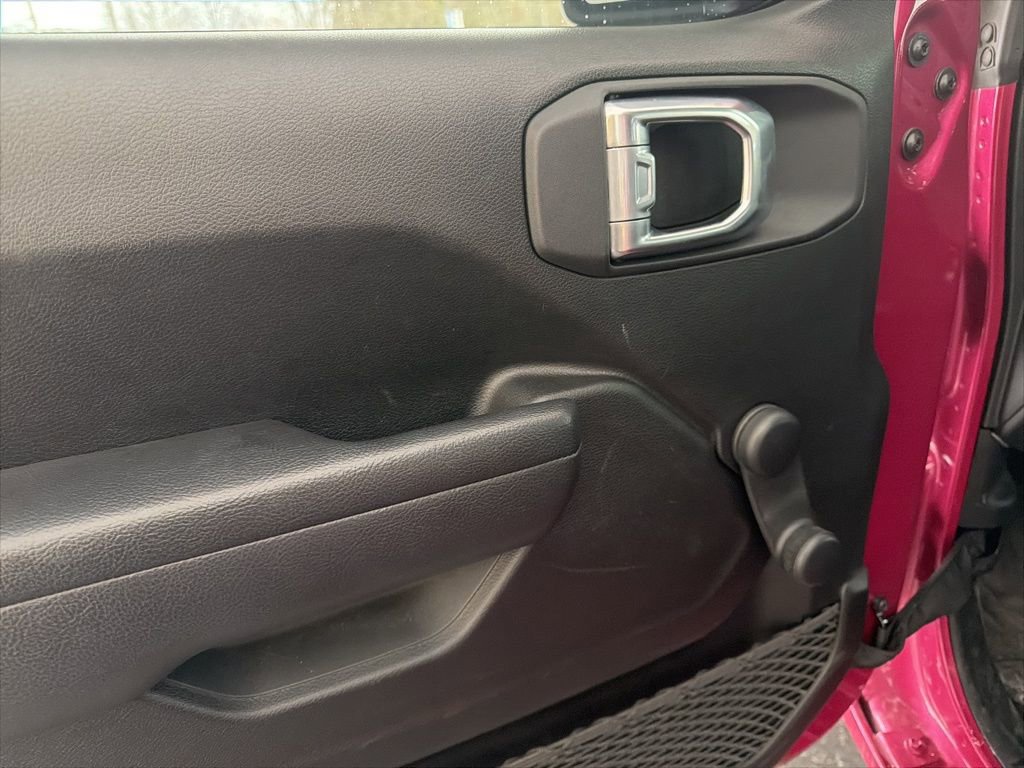 Used 2024 Jeep Wrangler Sport image 14