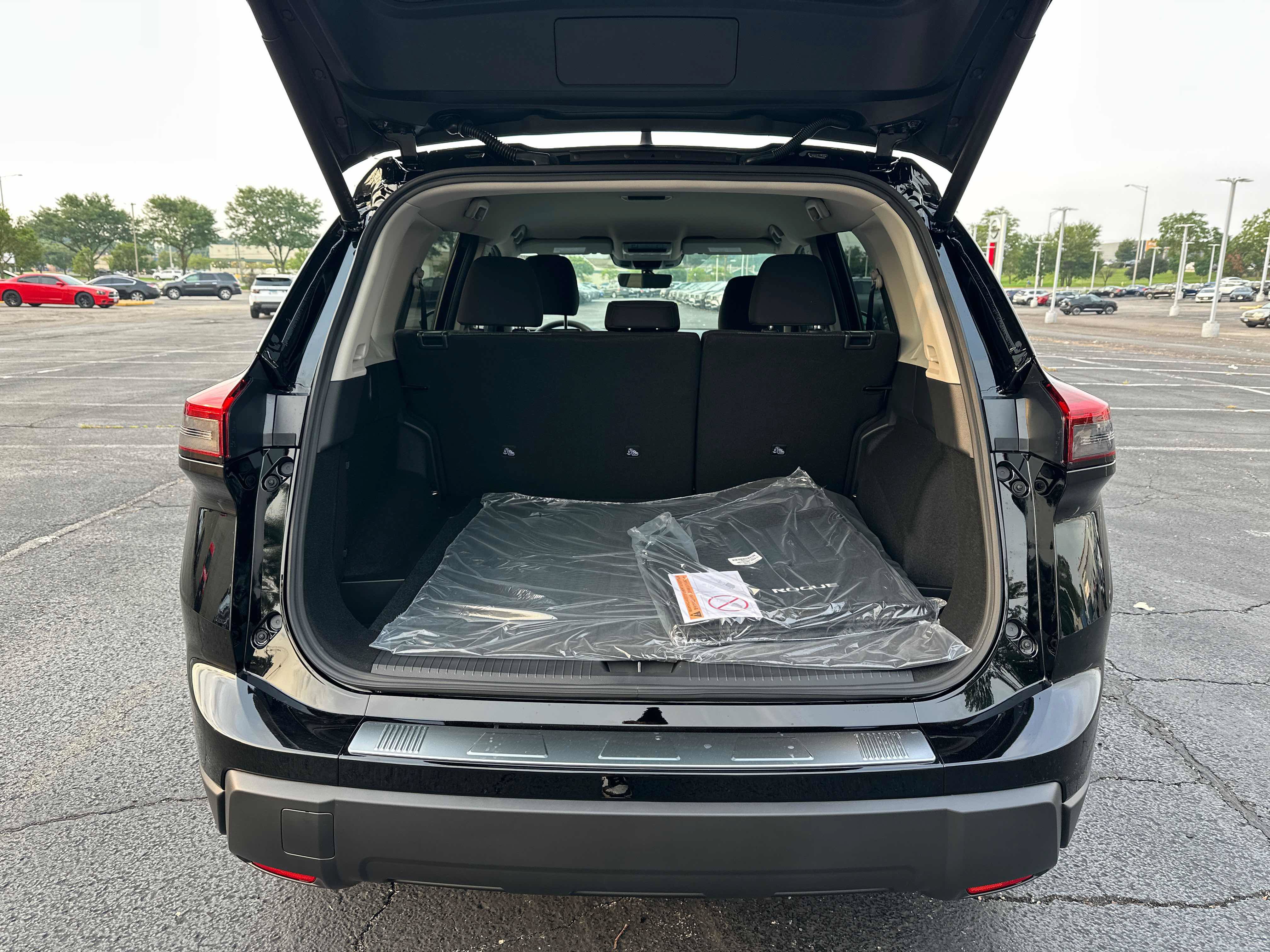 New 2026 Nissan Rogue SV w/ Cold Weather Package AWD/4WD image 14