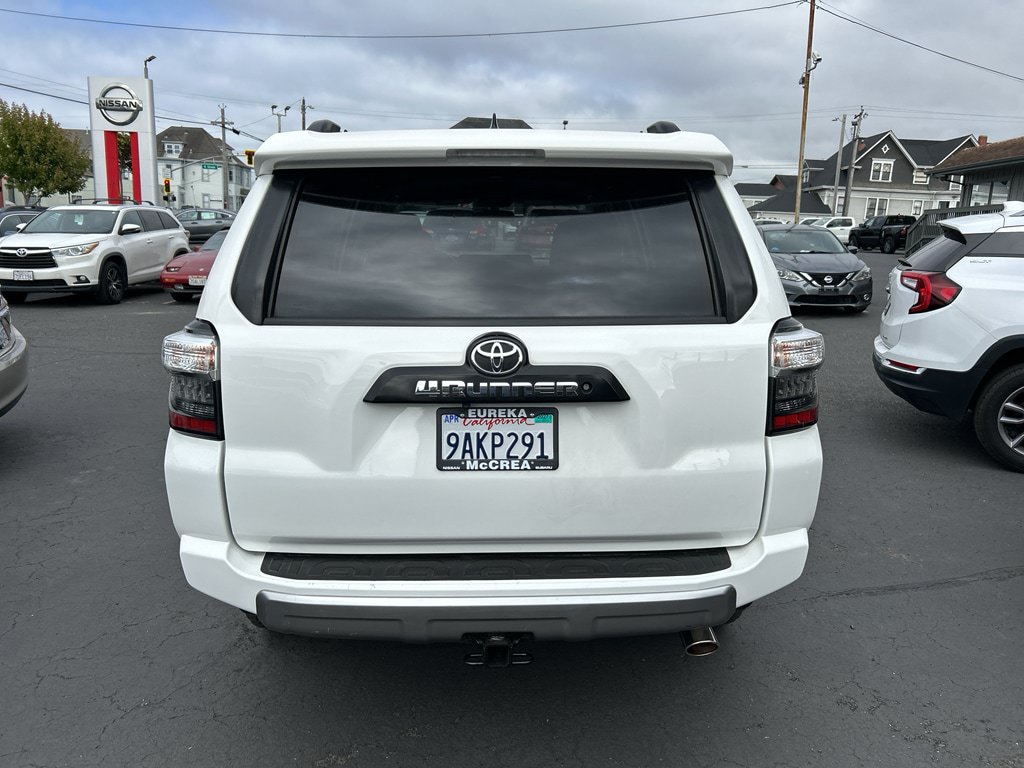 Used 2016 Toyota 4Runner Trail AWD/4WD image 6