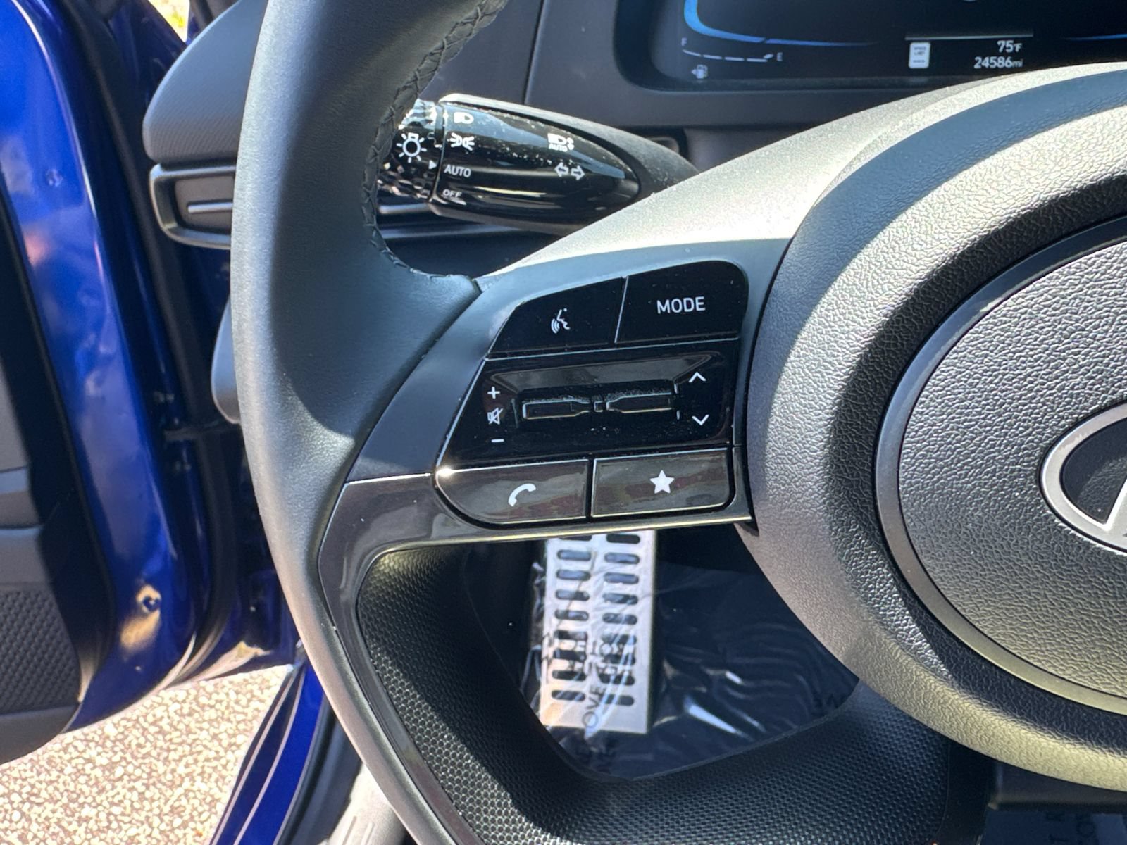Used 2025 Hyundai Elantra Sport FWD image 25