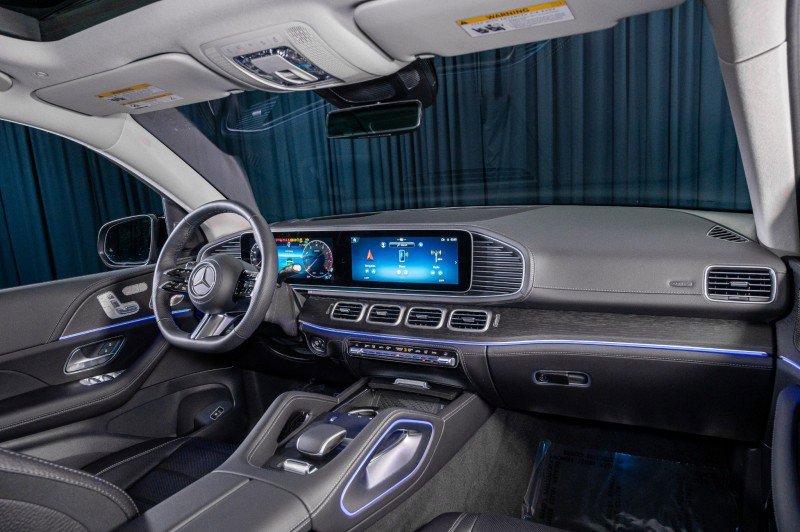 New 2026 Mercedes-Benz GLS 450 4MATIC image 4