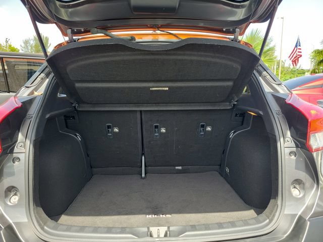 Used 2018 Nissan Kicks SV FWD image 8