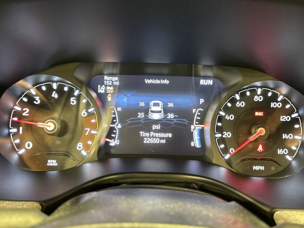 Used 2025 Jeep Compass Latitude image 33