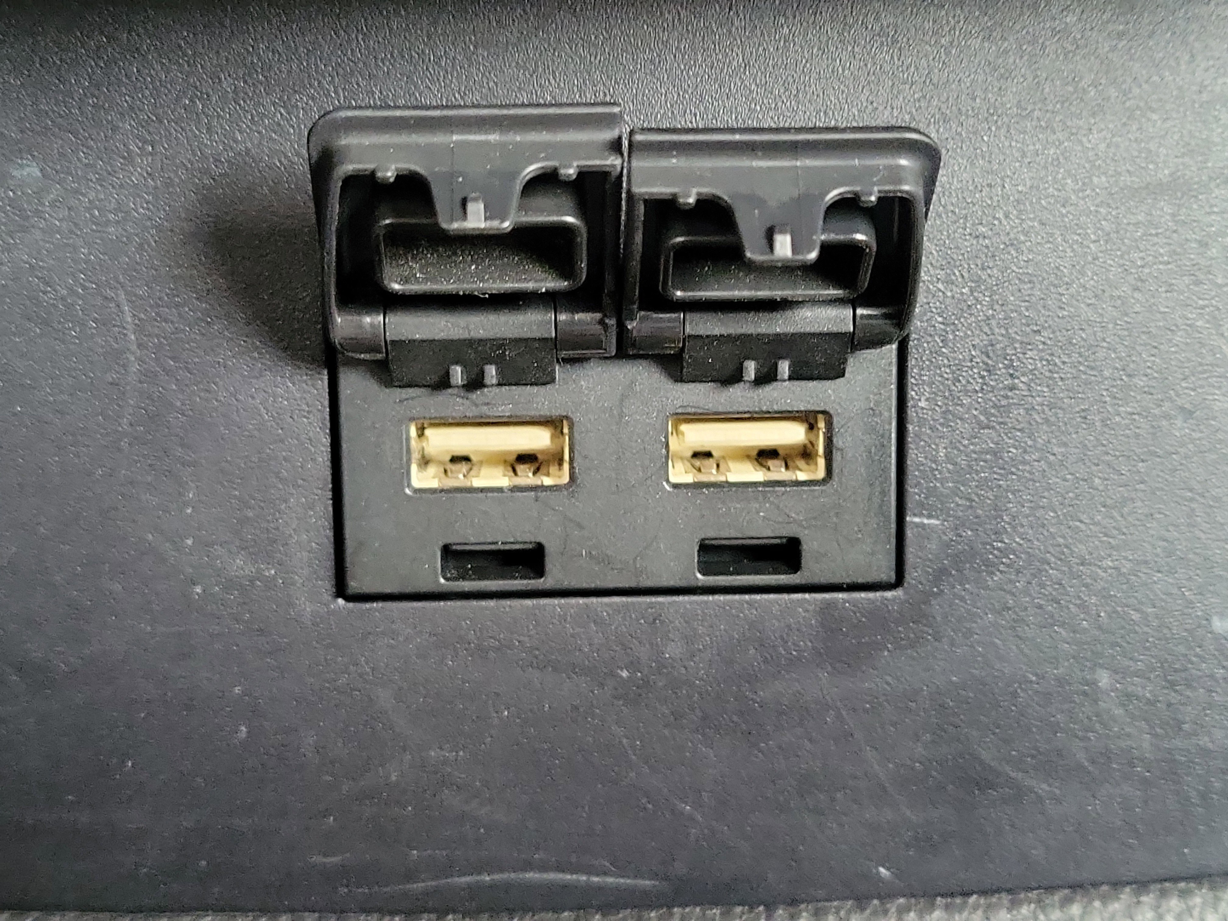 Used 2020 Toyota Highlander XLE image 14