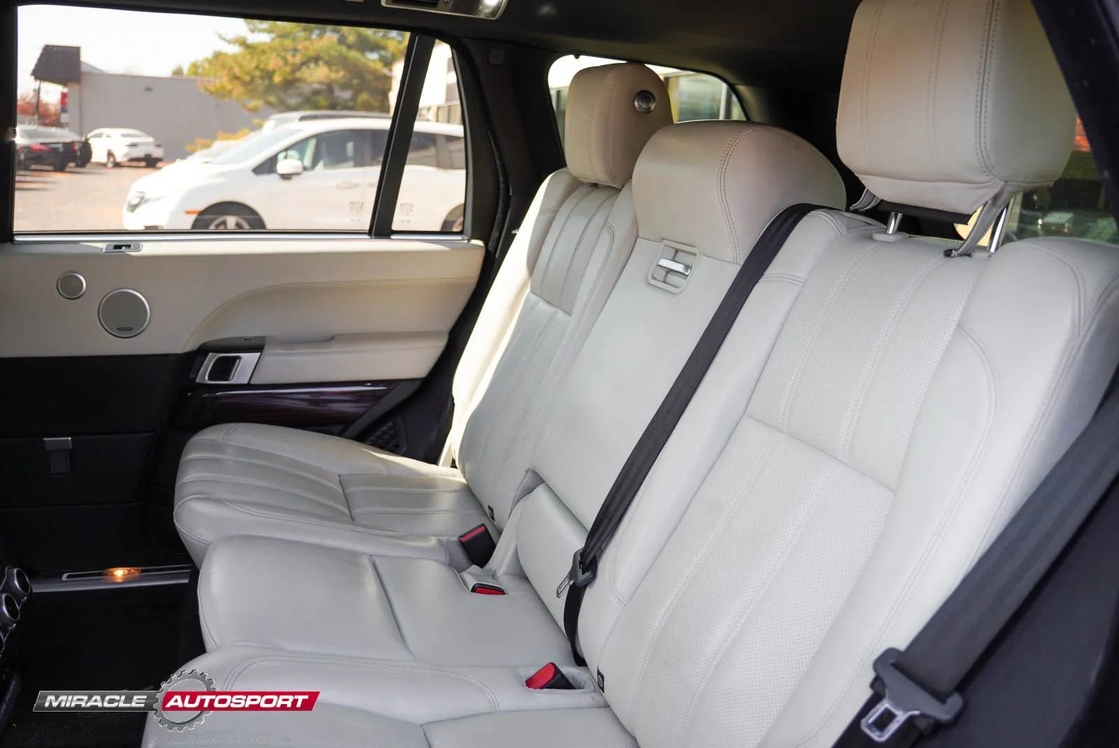 Used 2017 Land Rover Range Rover Long Wheelbase Supercharged image 25