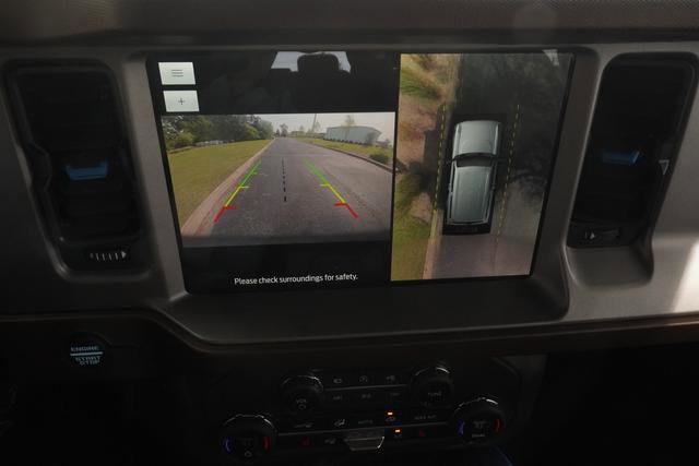 Used 2023 Ford Bronco Outer Banks image 18