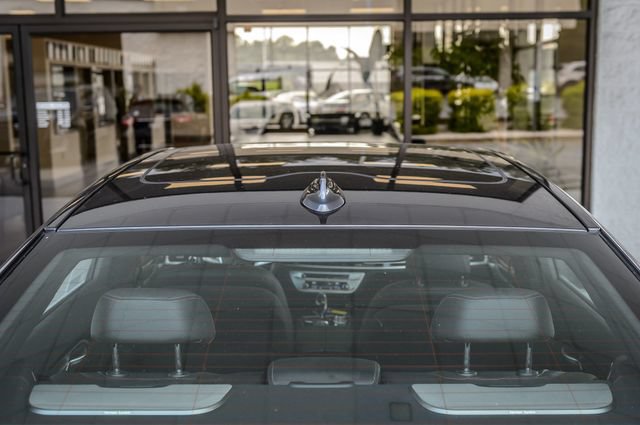 Used 2019 BMW 740i w/ M Sport Package RWD image 10