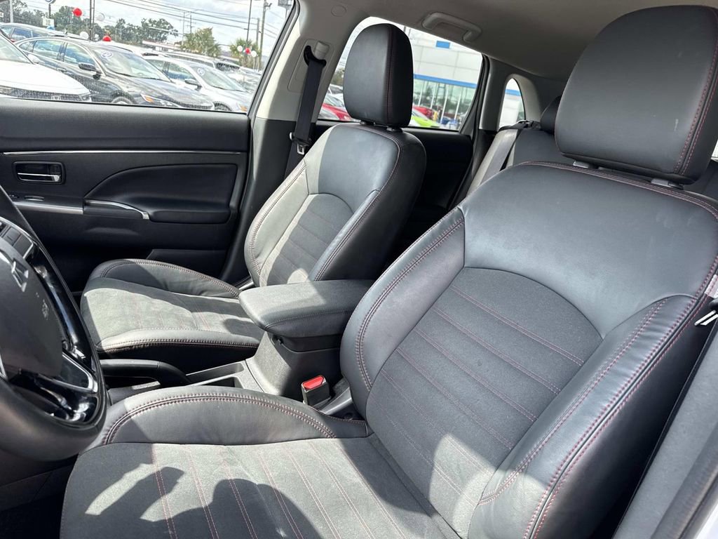 Used 2024 Mitsubishi Outlander Sport AWD image 17