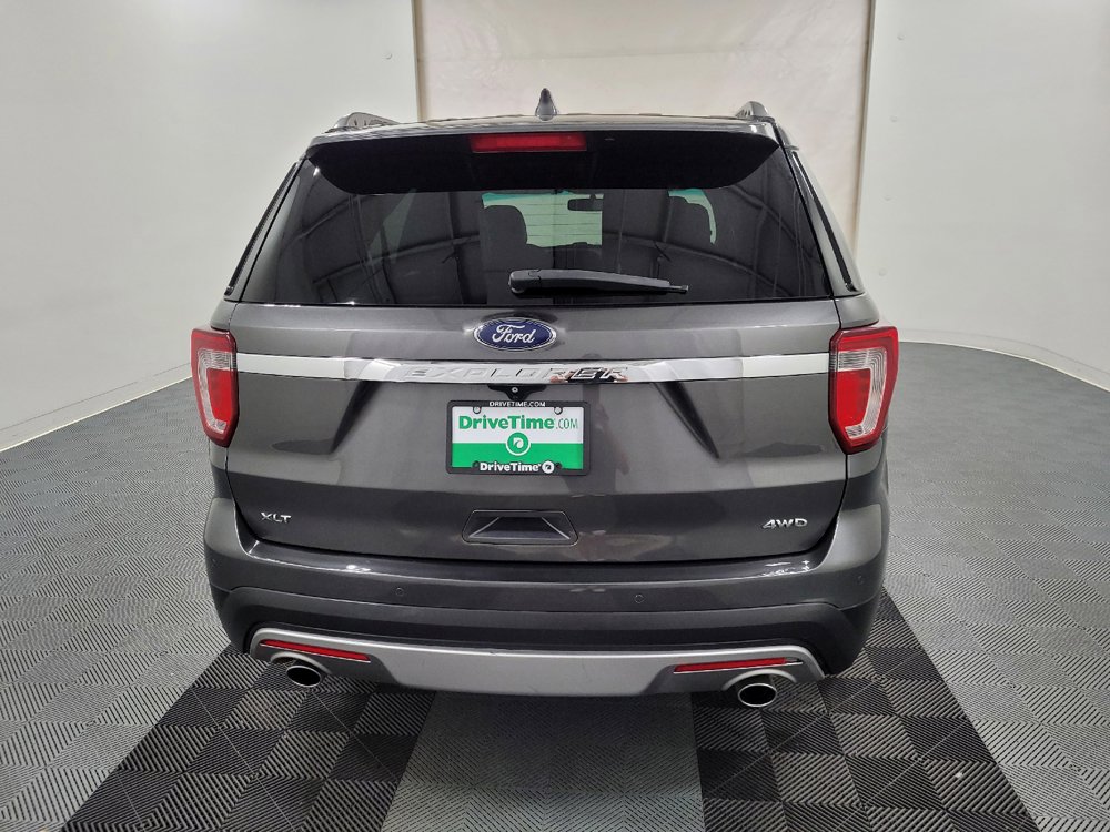 Used 2016 Ford Explorer XLT w/ Equipment Group 202A AWD/4WD image 7