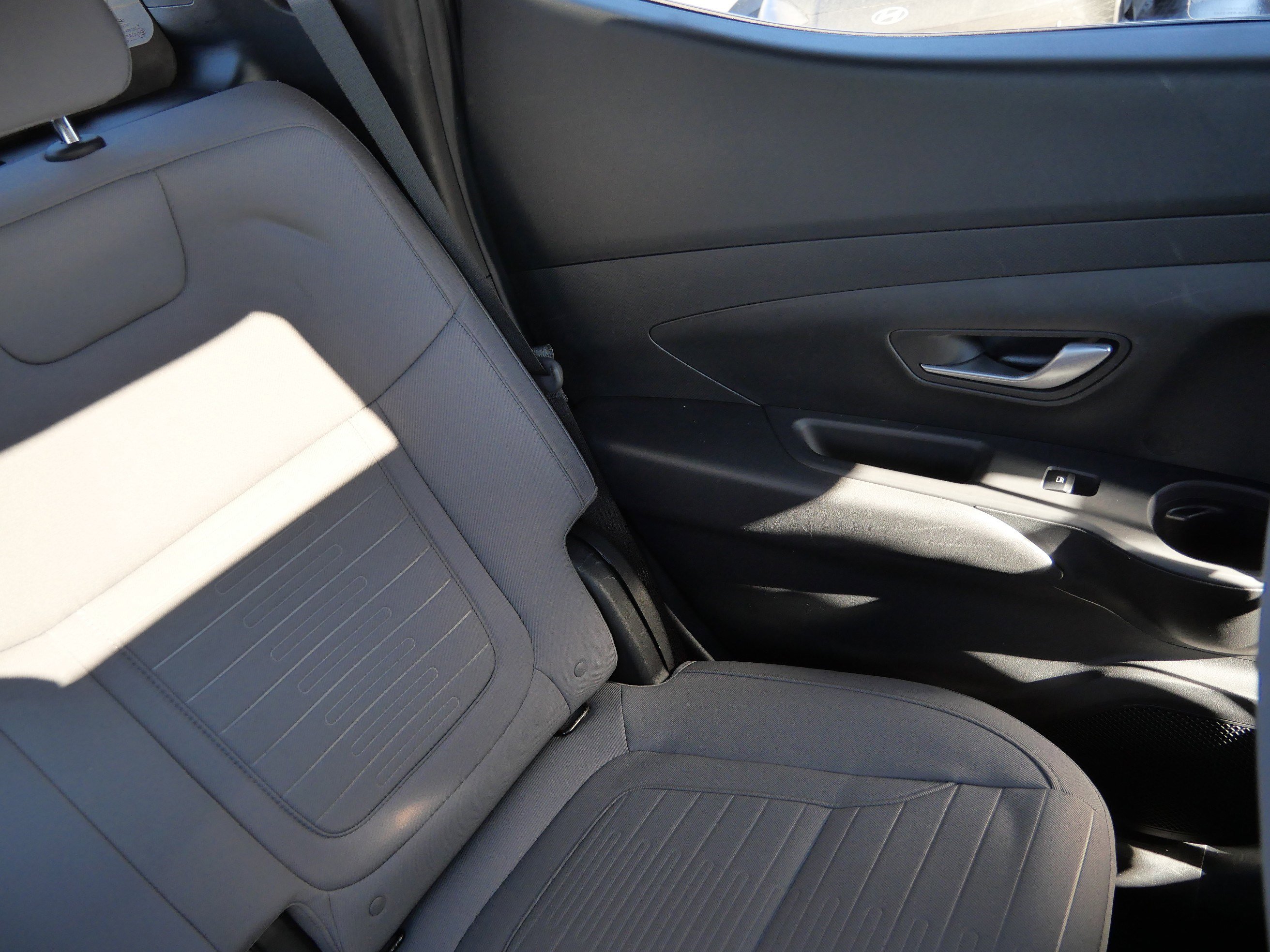 Used 2023 Hyundai Santa Cruz SEL Premium image 14