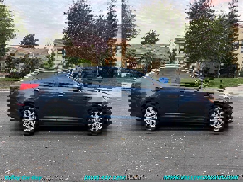 Used 2015 Kia Optima LX image 8